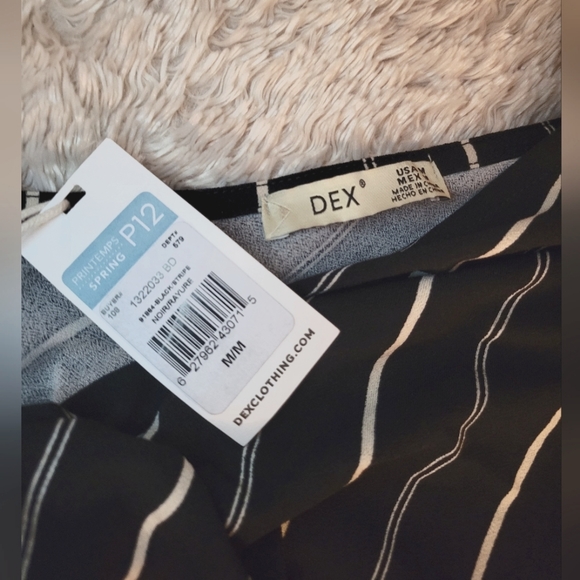 Dex - Shirt-Sleeved Pin-Stripe Romper - Picture 3 of 3